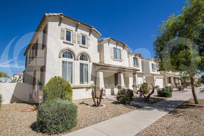 13618 W Crocus Dr Surprise, AZ 85379 photo 2