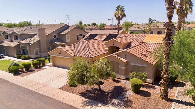 786 E Coconino Dr Chandler, AZ 85249 photo 4