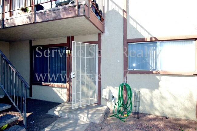 5321 W Campbell Ave photo 2