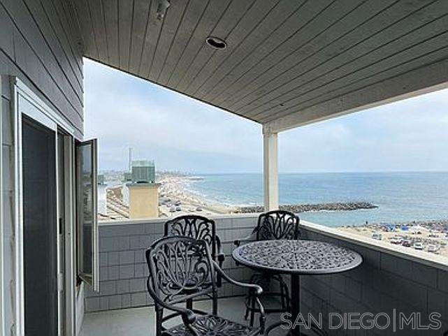 111 Sequoia Ave Carlsbad, CA 92008 photo 3