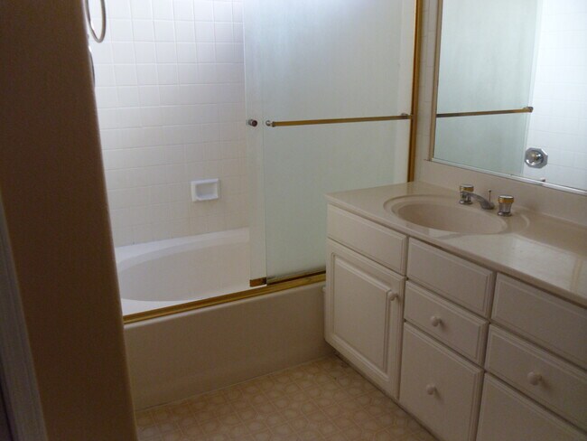 1891 E Erie St Chandler, AZ 85225 photo 3
