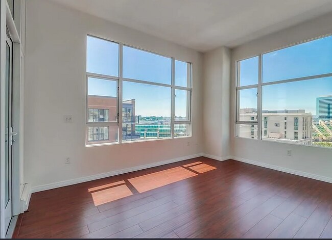 530 K St San Diego, CA 92101 photo 5
