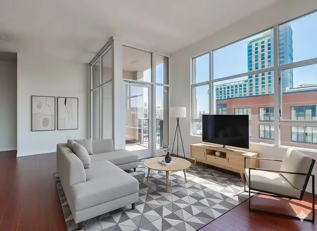 530 K St San Diego, CA 92101