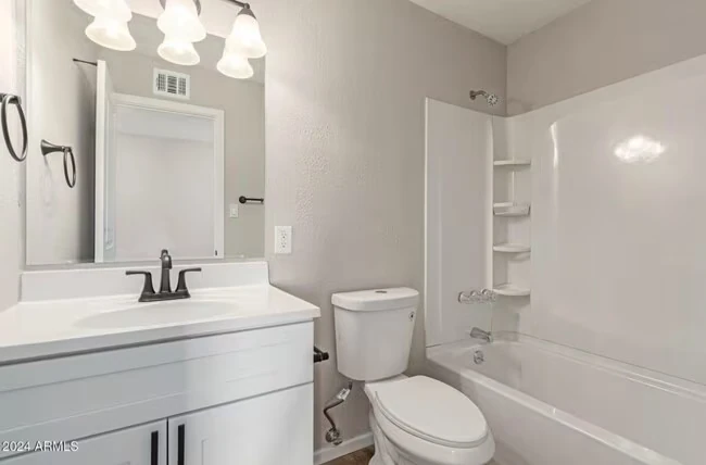 3540 W Monterey Way Phoenix, AZ 85019 photo 3