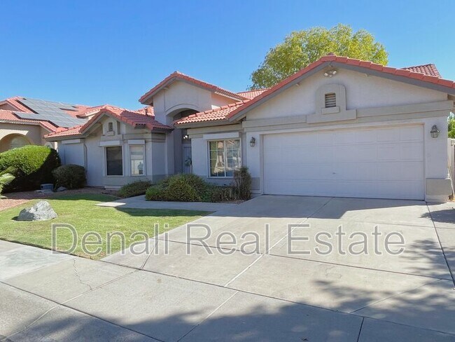 3109 N Meadow Dr Avondale, AZ 85392 photo 2