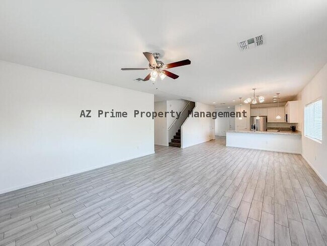 1741 W Pollack St Phoenix, AZ 85041 photo 4