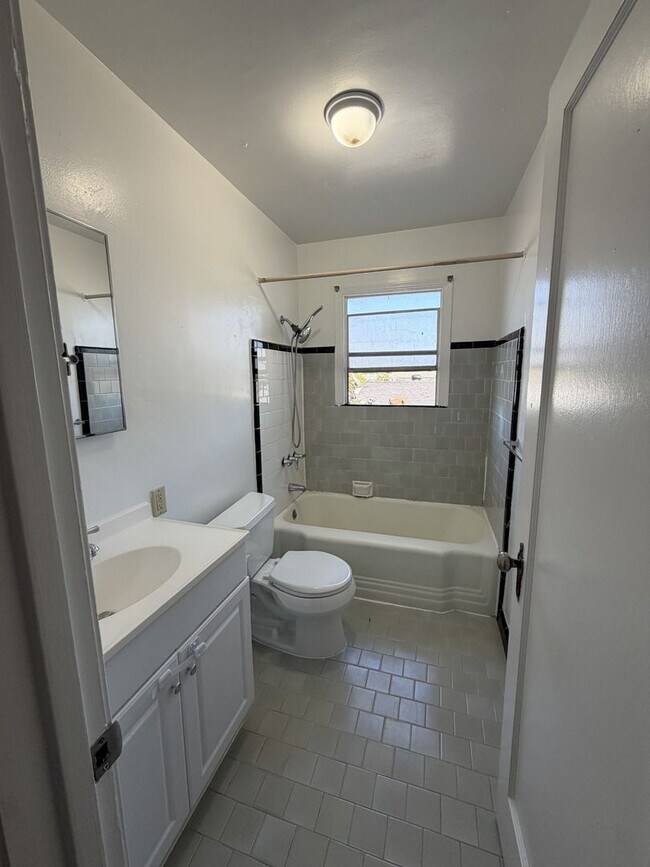 902-908 24th St Richmond, CA 94804 photo 3