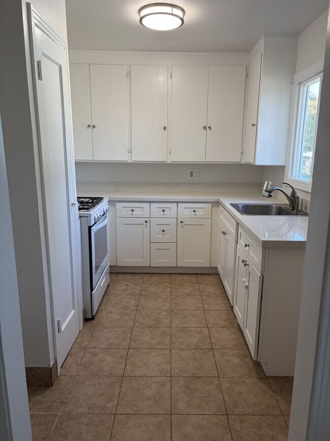 902-908 24th St Richmond, CA 94804