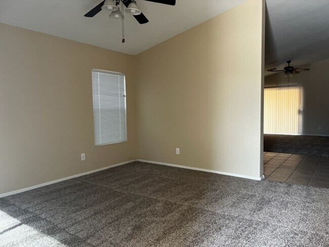 8738 E Capri Ave Mesa, AZ 85208 photo 3