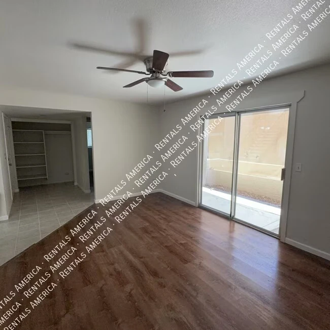 520 N Stapley Dr Mesa, AZ 85203 photo 4