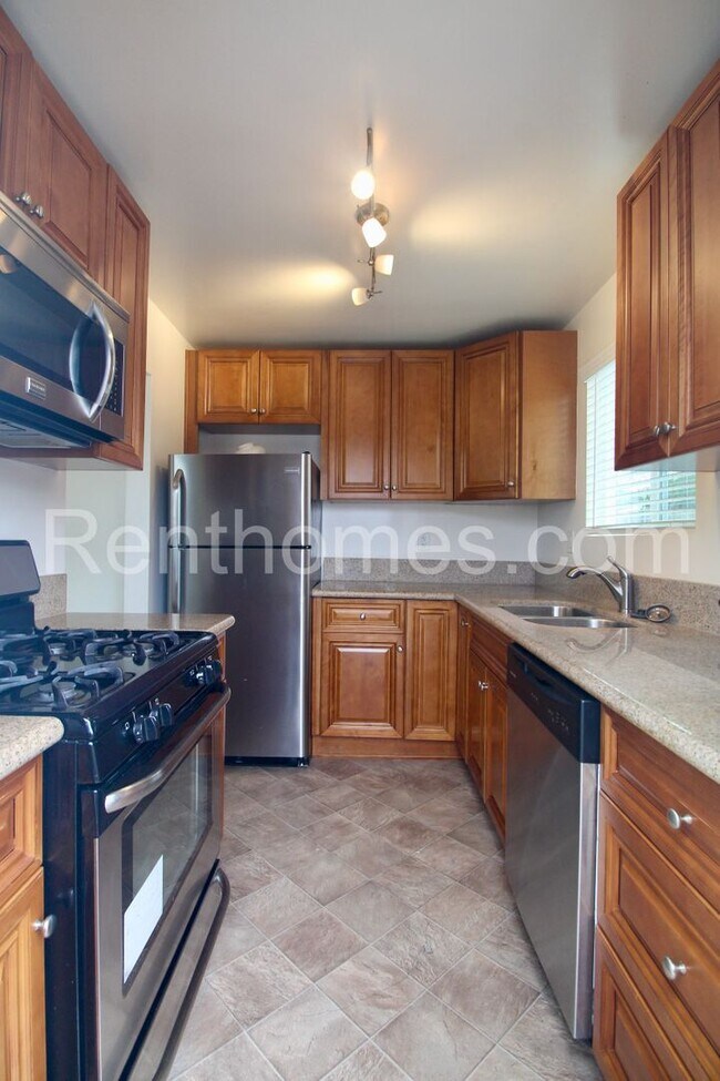 2345 Comstock St San Diego, CA 92111 photo 5