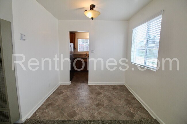 2345 Comstock St San Diego, CA 92111 photo 4