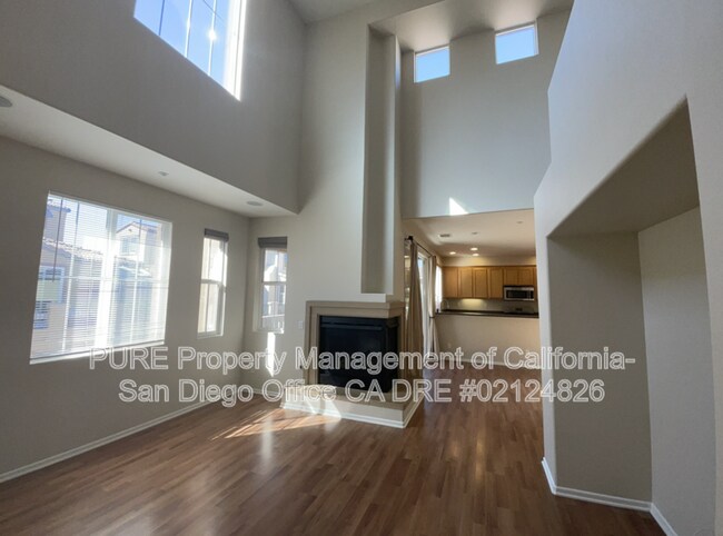 1345 Caminito Dante Chula Vista, CA 91915 photo 2