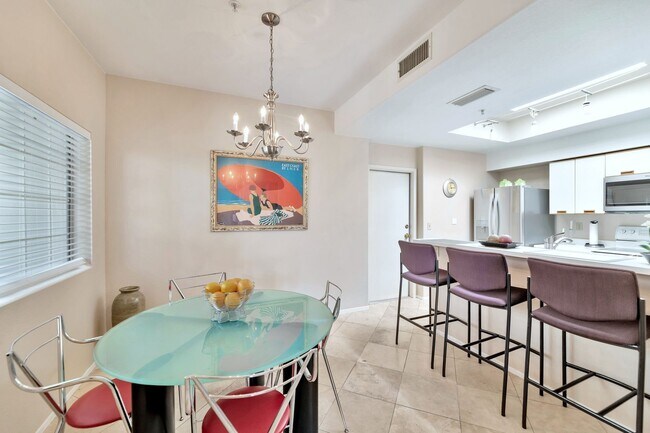 7710 E Gainey Ranch Rd Scottsdale, AZ 85258 photo 4
