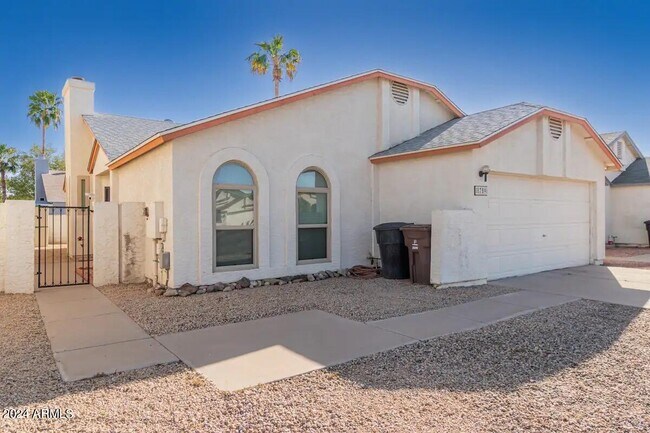 8759 W Grovers Ave Peoria, AZ 85382 photo 3