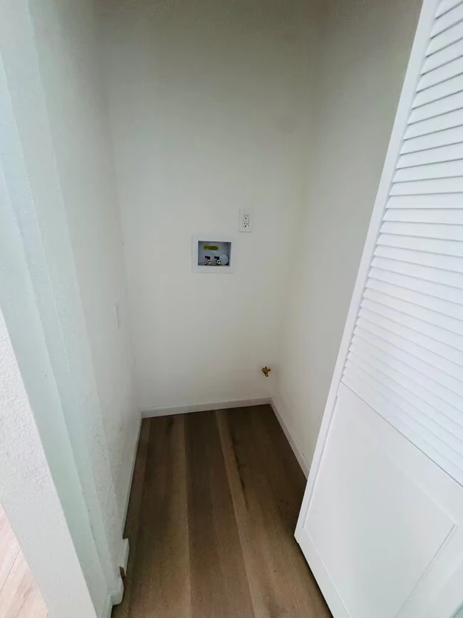 1418 55th Ave Oakland, CA 94621 photo 4
