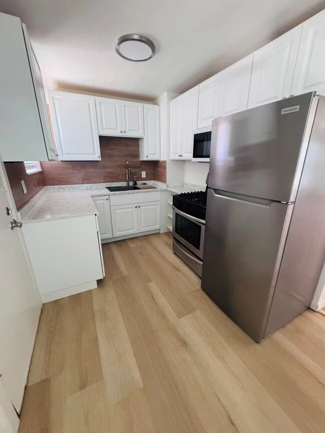 1418 55th Ave Oakland, CA 94621 photo 5
