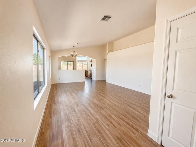 5256 W Pleasant Ln Phoenix, AZ 85339 photo 3