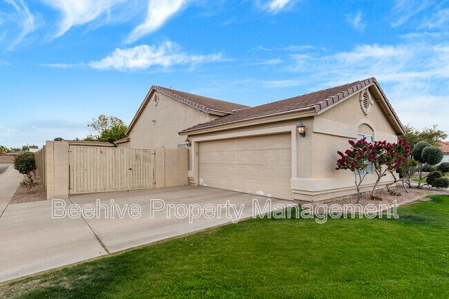 1861 N Oracle Cir Mesa, AZ 85203 photo 2