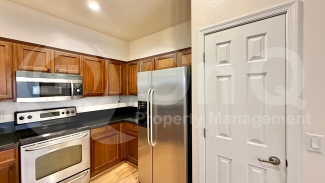 5334 W Chisum Trail Phoenix, AZ 85083 photo 4