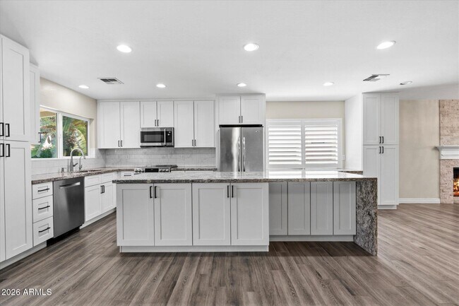 8642 E San Bruno Dr Scottsdale, AZ 85258 photo 5