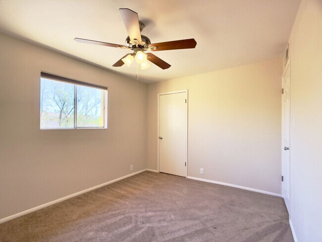 1913 E El Parque Dr Tempe, AZ 85282 photo 5