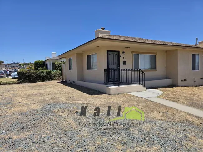 2141 Flintridge Dr San Diego, CA 92139 photo 2