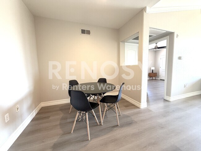 2134 E Broadway Rd Tempe, AZ 85282 photo 3