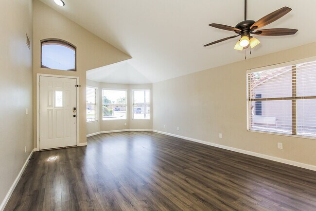 19958 N 65th Dr Glendale, AZ 85308 photo 4