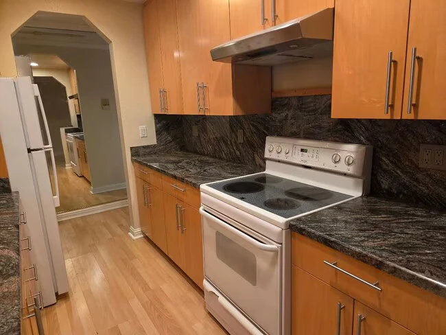 1112 Shelter Creek Ln photo 5