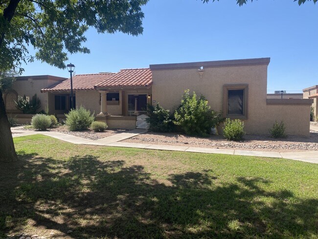 97 N Cooper Rd Chandler, AZ 85225 photo 2