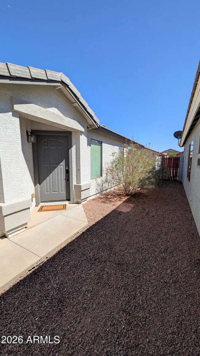1377 E Pryor Rd San Tan Valley, AZ 85140 photo 3
