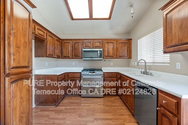 43390 Corte Benavente Temecula, CA 92592 photo 5