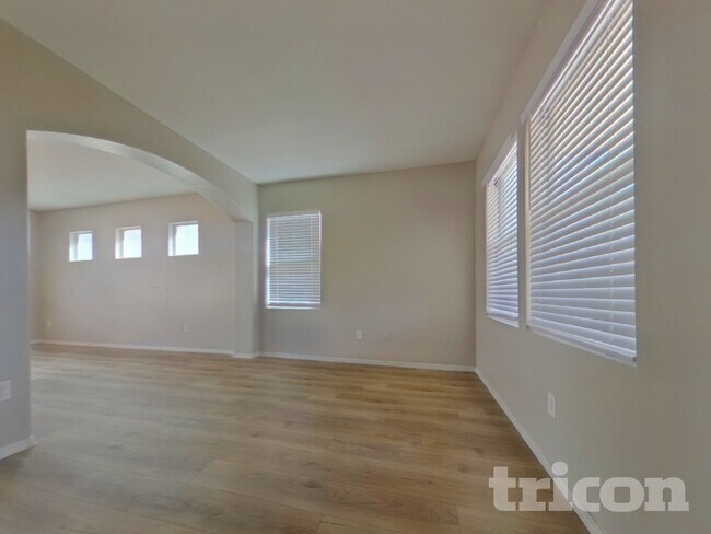 12170 W Joblanca Rd Avondale, AZ 85323 photo 3
