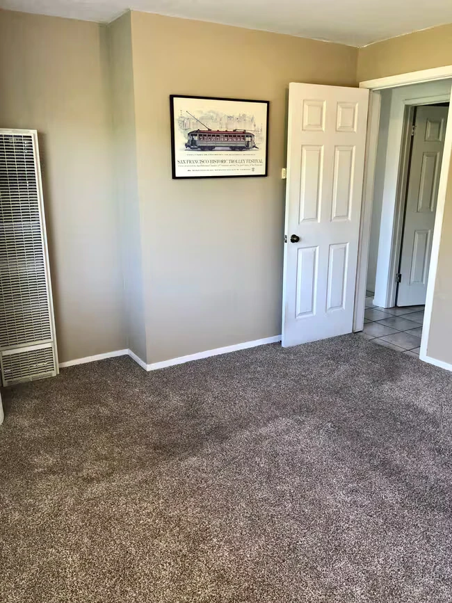 12 Hepburn Heights Rd San Rafael, CA 94901 photo 4