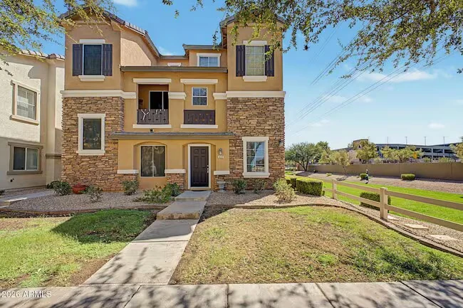418 N Mahogany Ct photo 3