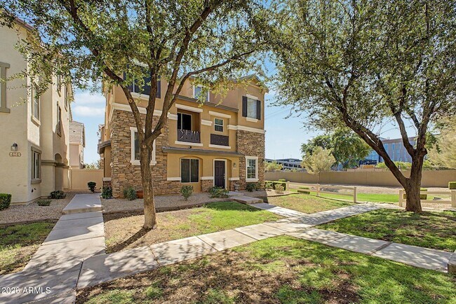 418 N Mahogany Ct photo 5