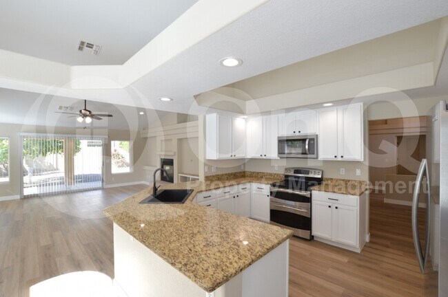 3884 E Indigo Bay Dr Gilbert, AZ 85234 photo 3