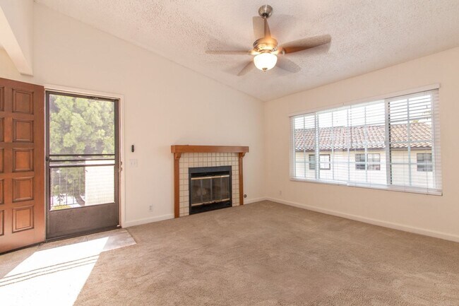 4165 Porte De Merano San Diego, CA 92122 photo 4