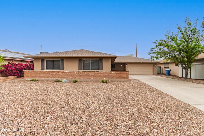 3613 S Kenneth Pl Tempe, AZ 85282 photo 4