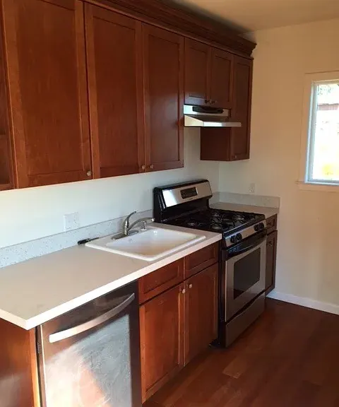 1850 Mountain Blvd Oakland, CA 94611 photo 4