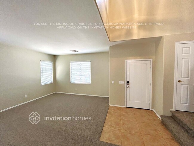 6417 S 23rd Dr Phoenix, AZ 85041 photo 2
