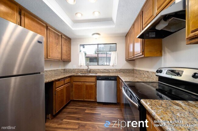 4275 Asher St San Diego, CA 92110 photo 5
