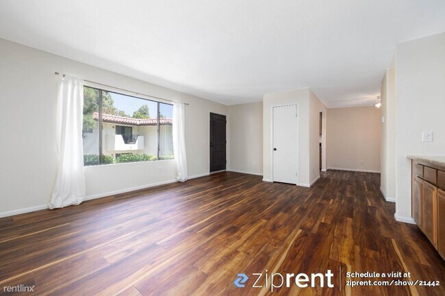 4275 Asher St San Diego, CA 92110 photo 3