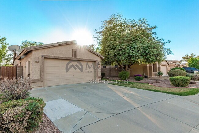 15807 W Marconi Ave Surprise, AZ 85374 photo 3