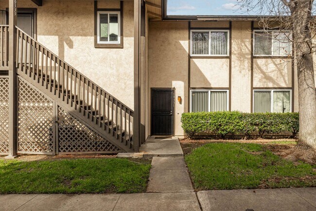 10331 Restful Ct Santee, CA 92071