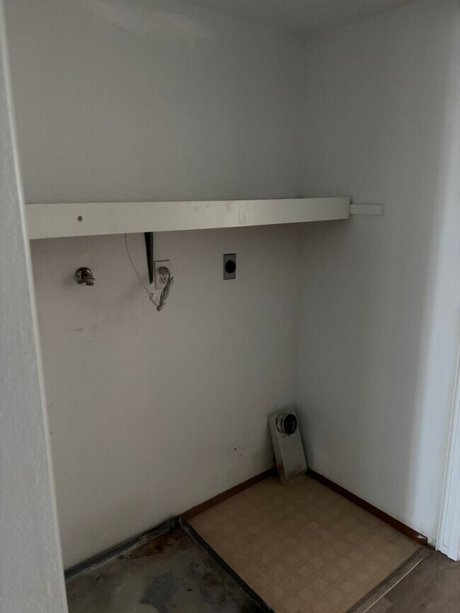 6960 Hyde Park Dr San Diego, CA 92119 photo 5