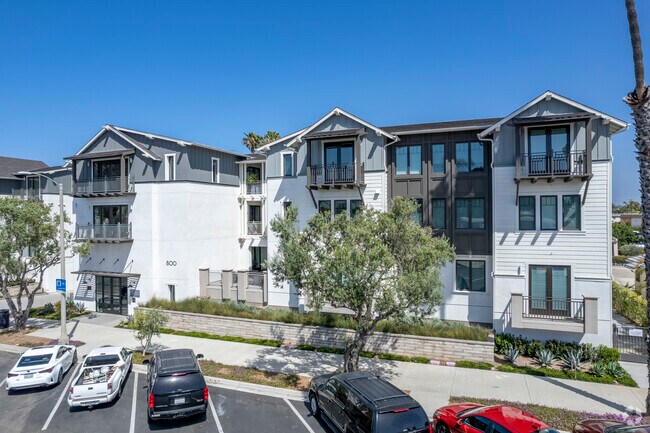Carlyle Carlsbad Village photo 3