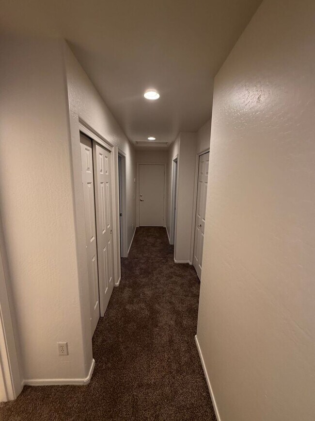 1225 W Darrel Rd Phoenix, AZ 85041 photo 5