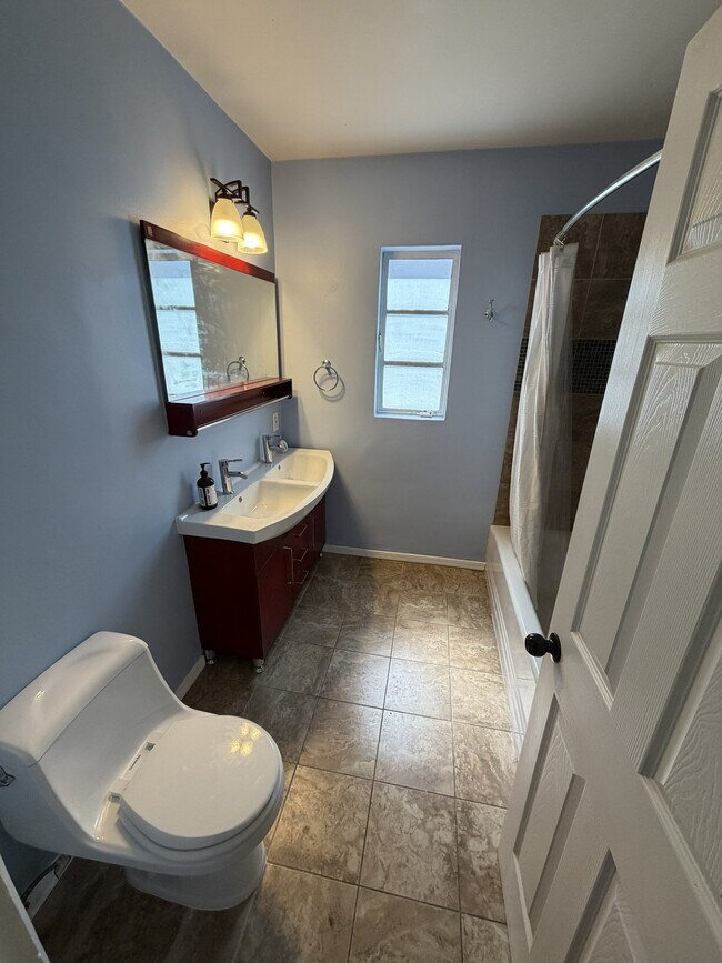 537 W Mariposa St Phoenix, AZ 85013 photo 4